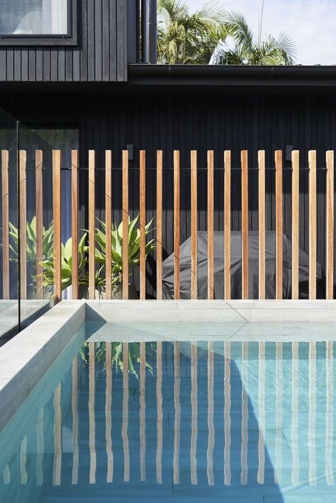 11 Different Types of Fences for Home Pool Fencing Landscaping, Tiled Pool, Pool Fence Ideas, Fence Around Pool, Pool Fences, Pool Fencing, Pool Landscape Design, Small Pool Design, Pool Landscape