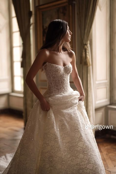 Princess Wedding Dresses Corset, Aesthetic Bride Dress, Elegant Pearl Wedding Dress, Elegant Princess Wedding Dress, Bride 2025 Dress, Lee Petra Grebenau Wedding Dress, Corset Drop Waist Wedding Dress, Two Way Wedding Gown, Wedding Dresses 2025