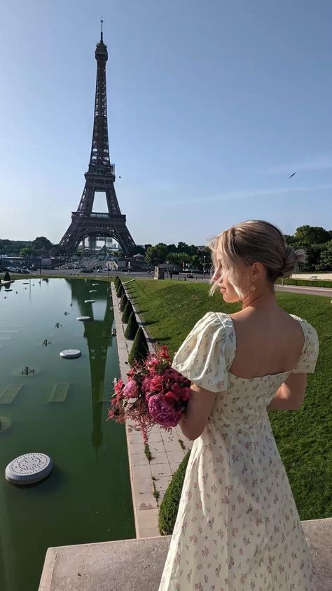 France Vacation Outfits Spring, Paris Aesthetic Dress, Eurogirl Aesthetic, London Astethic Outfit, Paris Core Outfits, Paris Clothes Winter, Summer Outfits For Paris 2023, Paris Honeymoon Outfits, Eroupe Travel Aesthetic Outfit