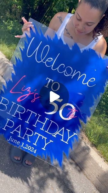 SweetDecor LLC. on Instagram: "Quick tutorial on how I made this Custom Acrylic Sign! 💙💓This looks short, but im reality took me like 3 days to make!! Sooo worth it!!!! 🫶🏼 Give me something unique to make!!!!!! 

#sign #custommade #customsigns #painting #acrylic #decor #weddingdecor #birthdaysign #birthday #southjersey #decoration #smallbusiness" Diy Logo Sign, Acrylic Signs Diy, Birthday Signs, Treat Stand, Birthday Name, Logo Diy, Logo Sign, Cricut Craft Room, Acrylic Sign