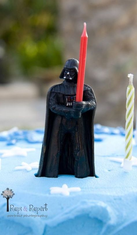 Star Wars party ideas darth vader candle holder Star Wars Essen, Lego Star Wars Birthday Party, Darth Vader Party, Decoracion Star Wars, Star Wars Themed Birthday Party, Star Wars Birthday Cake, Star Wars Theme Party, Photobooth Ideas, Star Wars Food