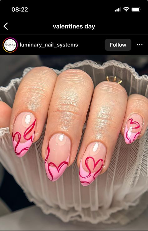 Circular Nail Designs, Raised Nail Designs, August Nails Almond, Carcase Iphone, Wow Nails, Valentine Nails, Subtle Nails, Cute Christmas Nails, Simple Gel Nails