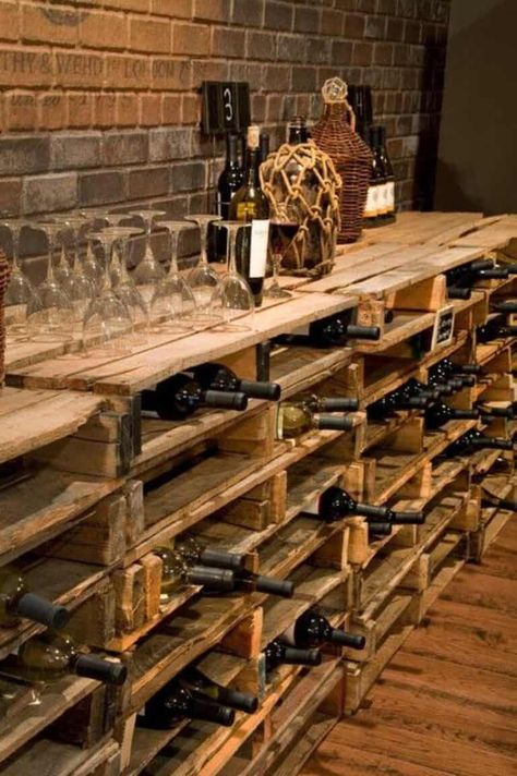 Wooden Pallet: 10 Uses for Your Home Decoration • 1001 Pallets Wine Rack Pallet, Wood Wine Cellar, Pallet Wine Rack Diy, Diy Wine Cellar, Pallet Projects Decor, Pallet Projects Wall, Vertical Pallet Garden, Garden Rack, Outdoor Pallet Projects