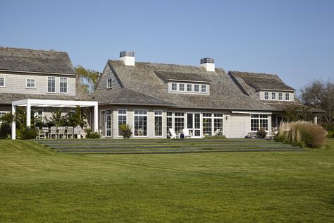 Pool Pergola, Vaulted Ceiling Living Room, Ranch Exterior, Shingle Style Homes, Summer Living, Summer Entertaining, Young Family, Exterior Siding, Water Views