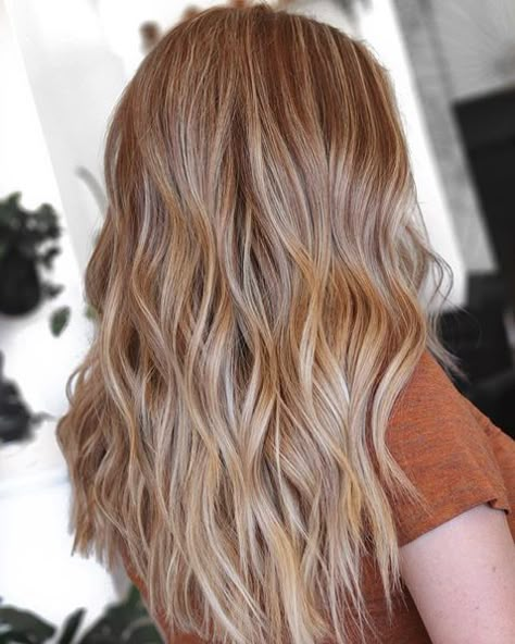 14 Fun Hair Colors To Try If You Secretly Want To Be a Redhead Strawberry Red Hair, Fun Hair Colors, Light Strawberry Blonde, Hair Colors To Try, Blonde Hair Colors, Red Blonde Hair, Red Blonde, Haircuts For Long Hair With Layers, Strawberry Blonde Hair Color