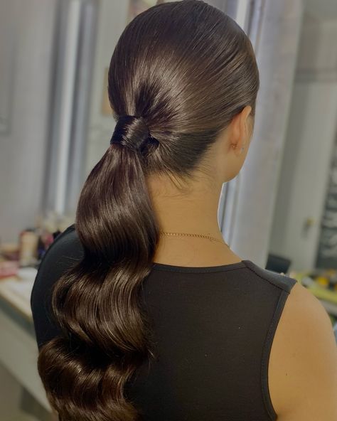 〰️🖤 Hollywood Ponytail, Hairstyle For Long Hair Wedding, Special Haircut, Hairstyle With Veil, Classy Hairstyle, Half Up Ponytail, Sleek Hairstyle, Up Ponytail, Braided Crown Hairstyles