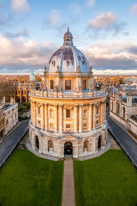 Oxford Matriculation, Oxford England Aesthetic, University Of Oxford Aesthetic, London University Aesthetic, Oxford University Aesthetic, Oxford Aesthetic, Oxford University England, England University, Oxford Town