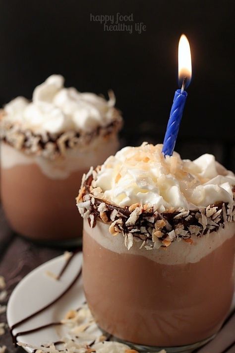 German Chocolate Cake Cocktail - Happy Food, Healthy Life German Cocktails, Chocolate Vodka Drinks, Winter Whiskey Cocktails, Almond Milk Whipped Cream, Cake Recipe For Decorating, Germany Party, Healthy Alcoholic Drinks, Chocolate Vodka, Chocolate Almond Milk