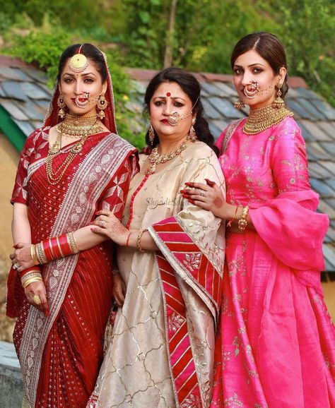 Bollywood Actress Yami Gautam announced her wedding with URI's Director Aditya Dhar and we are in love with wedding pictures and simple wedding outfits. Check out details on your blog. #shaadisaga #indianwedding #celebritywedding #bollywoodwedding #bollywoodactresswedding #indiancelebritywedding #yamigautam #yamigautamwedding #yamigautamweddingpictures #yamigautamweddingoutfits #yamigautamindianoutfits #adityadhar #adityadharui Bollywood Brides, Actress Wedding, Celebrity Bride, Bride Looks, Nose Pins, Saree Wearing Styles, Saree Wearing, Bridal Photography Poses, Yami Gautam