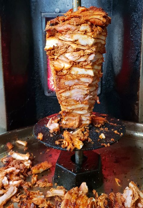 Shawarma Meat, Doner Kebabs, Kebab Sticks, Chicken On A Stick, Chicken Kebabs, Chicken Shawarma, Middle Eastern Food, Middle Eastern Recipes, Sunday Brunch