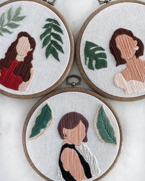 Diy Embroidery Art, Modern Hand Embroidery Patterns, Embroidery Hoop Art Diy, Basic Hand Embroidery Stitches, Embroidery Hoop Wall, Simple Hand Embroidery Patterns, Diy Embroidery Designs, Diy Embroidery Patterns, Handmade Embroidery Designs