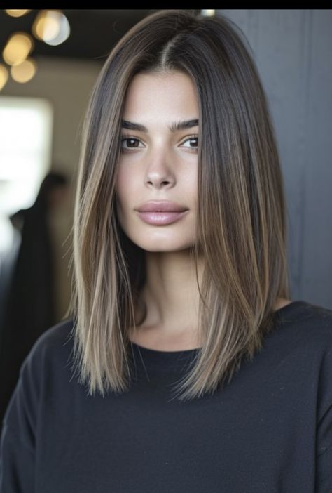 Platinový Blond, California Brunette Hair, California Brunette, Balayage Straight Hair, Balayage Straight, Rambut Brunette, Brunette Hair With Highlights, Brown Hair Balayage, Hair 2024