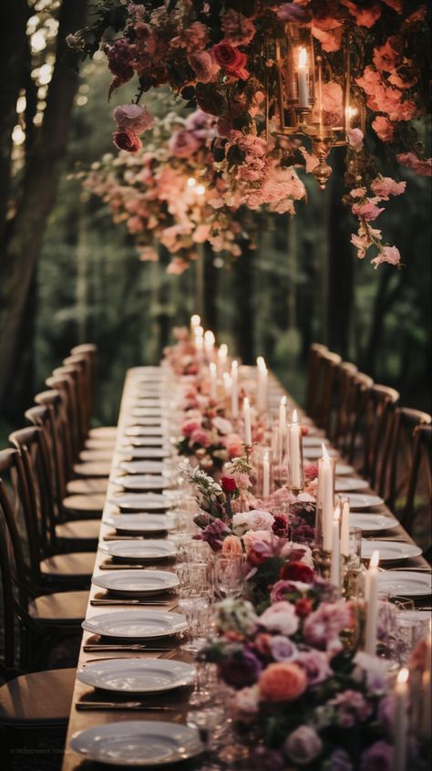 Autumn wedding, fall palette, long table setting, wedding table, wedding decor, boho bride, bohemian aesthetic, fall tones Fall Florals Decor, Table Decor Wedding Boho, Long Table Dinner Decor, Long Table Dinner Set Up, Autumn Long Table Decor, Elegant Boho Wedding Table Decor, Long Table Decor For Wedding, Intimate Wedding Flowers, Wedding Table Long Decor