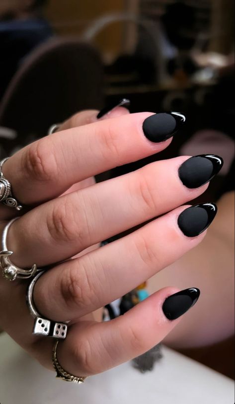 Short Black Nails Pointed, Nail Designs That Last Long, Matte Base Glossy Tip Nails, Mat Black Nails With Shiny Tip, Matte Black Nails With Chrome Tips, Black Nail Gel Designs Short, Matte Nails With Shiny Tips French, Mate Black French Tip Nails, All Black French Tip Nails Matte