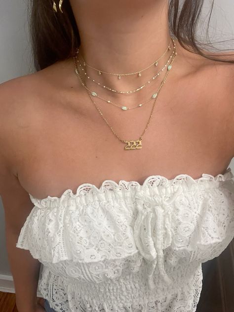 3 Necklace Stack, Aesthetic Necklace Stack, Simple Necklace Stack, Evry Jewels Necklace Stack, Jewelry Stacking Necklaces, How To Stack Necklaces, Pretty Stacks, Necklace Stacks, Jewellery Stack