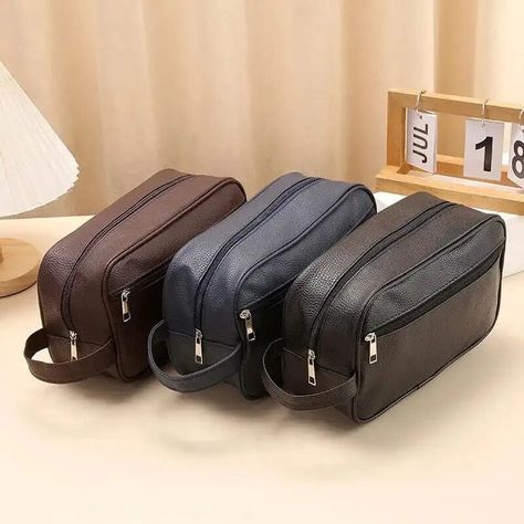 Whether you're heading on a weekend getaway or simply need a reliable bag for your gym essentials, this waterproof storage bag is a must-have. Say goodbye to clutter and hello to convenience. Available now at the link above! #TravelEssentials #OrganizeInStyle #WaterproofBag #MensAccessories #TravelSmart #london #bristol Toiletries Storage, Makeup Organiser, Travelling Bag, Business Travel Bag, Mens Toiletry Bag, Women Cosmetics, Waterproof Makeup, Toiletry Bag Travel, Travel Toiletries