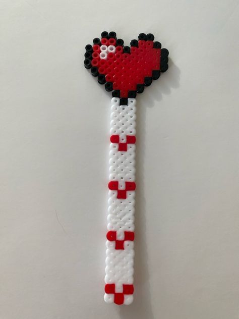 Valentine’s Day Perler Bead Ideas, Valentines Day Perler Bead Patterns, Bead Bookmarks, Heart Bookmark, Perler Art, Perler Bead Designs, Perler Bead Crafts, Diy Perler Bead Crafts, Beaded Bookmarks