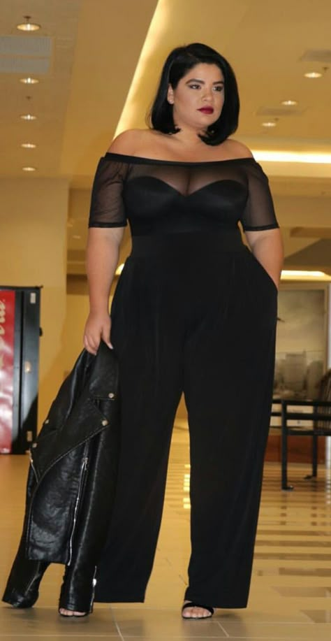 Plus-koon Muoti, Long Jumpsuit, 40 Fashion, Big Girl Fashion, Long Jumpsuits, Plus Size Fashion For Women, Looks Chic, Curvy Girl Fashion, Curvy Girl Outfits