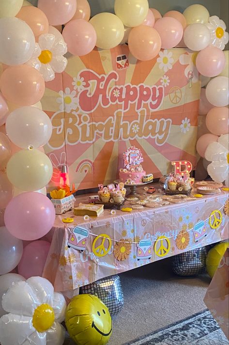 Simple Birthday Brunch Ideas, Two Groovy Cake Table, Eleven Is A Vibe Birthday, Groovy One Bday Party, Hippi Theme Birthday, Boho Birthday Party Cake, 6 Is A Vibe Party, Fourever Groovy Cookies, Groovy Birthday Party 10