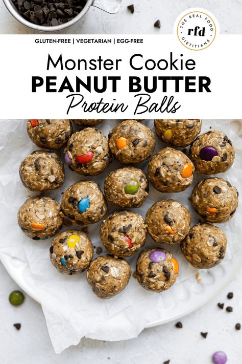 These no-cook, no-bake Monster Cookie Peanut Butter Protein Balls are the perfect way to make the school year and the work week better. They’re designed to provide a good source of protein and fit perfectly into a lunchbox or as a grab-and-go snack. These nutritionally balanced balls contain just the right amount of protein, always-need-it fiber, and brain-promoting healthy fats. The secret ingredient is whey protein powder, an easy-to-use protein from milk that can help you feel full for ... Monster Cookie Protein Balls, Cookie Protein Balls, Protein Powder Oats, No Bake Protein Balls, Protein Bites Recipe, Cookie Peanut Butter, Protein Energy Bites, Peanut Butter Protein Balls, Protein Balls Healthy