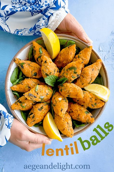 Bulgur Vegan, Lentil Balls, Turkish Snacks, Turkey Balls, Pickled Mustard Greens, Lenten Recipes, Red Lentils, Indian Recipe, Chickpea Recipes