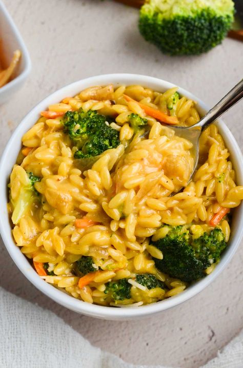 Vegan Broccoli Cheddar Orzo Broccoli Cheddar Orzo, Cheddar Orzo, Tomato Gnocchi Soup, Broccoli Orzo, Cheesy Orzo, Protein Dinners, Cheddar Broccoli, Vegan Broccoli, Great Dinner Recipes