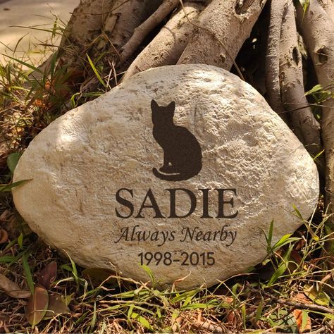 Cat Headstone Ideas, Cat Grave Ideas, Pet Grave Marker Diy, Cat Headstone, Memory Stones, Cat Grave Marker, Headstone Ideas, Pet Stones, Duck Rabbit