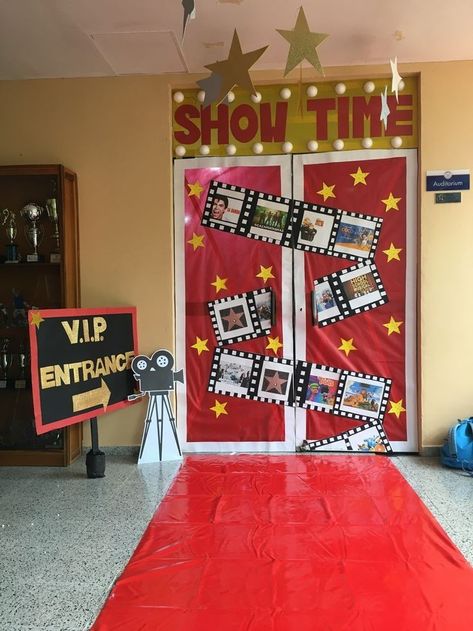 Homecoming Float Ideas Movie Theme, Cinema Theme Classroom, Award Show Decorations, Movie Themed Vbs, Shine Vbs Decorations, Bollywood Theme Decor Ideas, Talent Show Decorations, Hollywood Theme Classroom, Deco Cinema