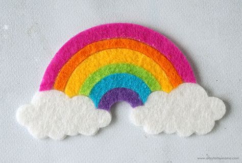 Diy Felt Rainbow Ornaments, Rainbow Bookmarks Diy, Felt Sheet Crafts Ideas, Rainbow Craft Ideas, Rainbow Diy Crafts, Rainbow Bookmark, Felt Crafts Dolls, Felt Rainbow, Craft Instructions For Kids