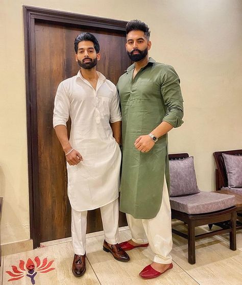 𝐏𝐀𝐑𝐌𝐈𝐒𝐇 𝐕𝐄𝐑𝐌𝐀 on Instagram: “Caption this Below 🛎” Kurta With Pants Party Wear, Boy Kurta, Punjabi Kurta, Pathani For Men, Lazar Angelov, Parmish Verma, Party Wear Kurta, Punjabi Singer, Kurta Pajama Men