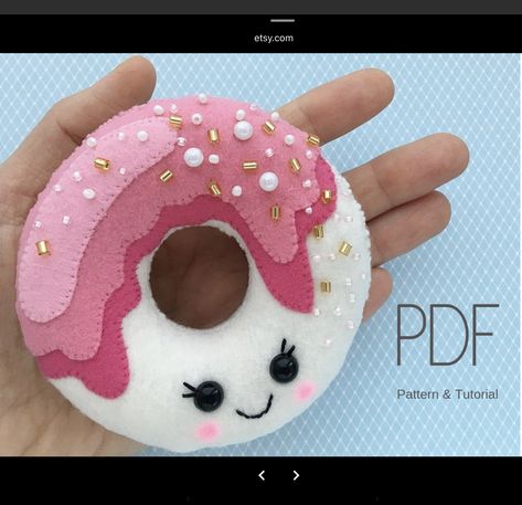 Felt Donut, Felt Food Pattern, Kawaii Felt, Felt Flowers Patterns, Food Plushies, Felt Food Patterns, Needle Felting Supplies, Donut Pattern, Felt Snowman