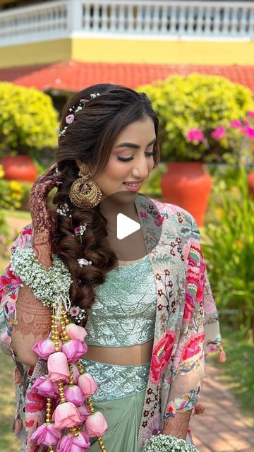 Messy Braid Indian Wedding, Undone Beauty, Messy Braid, Boho Hairstyle, The Undone, Messy Braids, Side Hairstyles, Wedding Crafts Diy, Side Braid