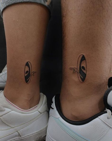 Forever Together: Inspiring Couple Tattoo Designs for Unbreakable Bonds Small Matching Tattoos For Couples, Tattoo Amigas, Matching Tattoos For Couples, Birthdate Tattoo, Small Tattoos Ideas, Maching Tattoos, Tattoos For Couples, Cute Matching Tattoos, Matching Friend Tattoos