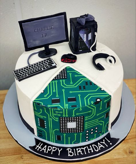 Coding Cake Computer, Coding Cake Ideas, Geek Cake, Computer Cake, Science Cake, Computer Theme, Video Game Cakes, Learn Computer, Birthday Cake For Him