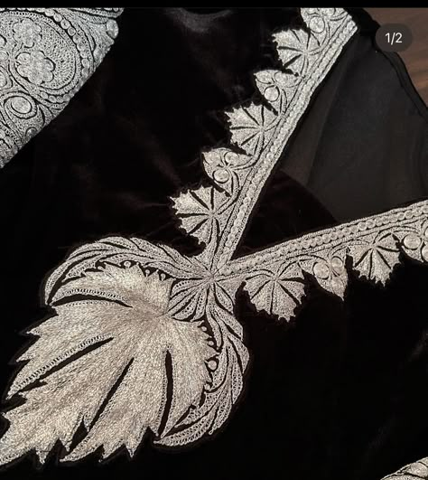 Black Pheran Kashmiri Dress, Tilla Designs Kashmiri, Winter Suits For Women Indian, Winter Suits For Women, Kashmiri Outfit, Kashmiri Culture, Kashmir Beauty, Kashmir Embroidery, Suits For Women Indian