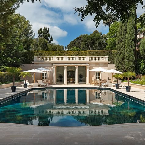 Bel Air Mansion, Chateau Style, Luxury Garden, Expensive Houses, Luxury Pool, Luxury Homes Dream Houses, Outdoor Swimming, Classic House, Pool Houses