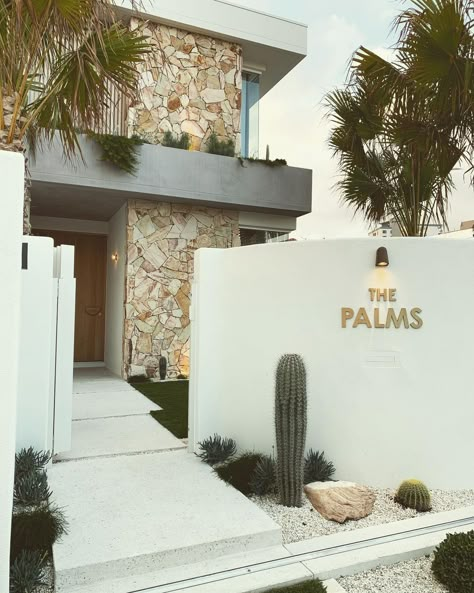 Off Form Concrete, Palm Springs Exterior, Palm Springs Landscaping, Modern Coastal Home, Front Fence, Concrete Stone, Modern Beach House, The Palms, Bay House