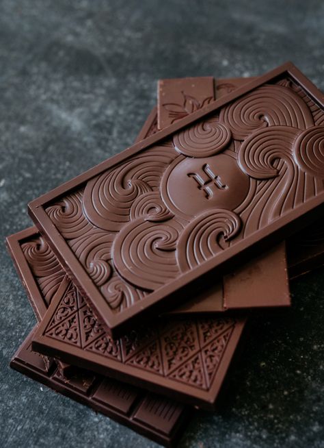 A Chocolate Revolution » Dish Magazine Bean To Bar Chocolate Packaging, Chocolate Bars Design, Bean To Bar Chocolate, Chocolate Bar Design, Craft Chocolate, Chocolate Packaging Design, Chocolate Dreams, Chocolate World, Chocolate Art