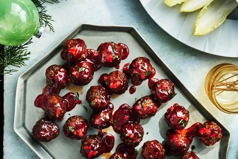 Red Pepper Jelly Meatballs, Recipes Using Red Pepper Jelly, Hot Pepper Jelly Meatballs, Recipes With Pepper Jelly, Red Pepper Jelly Recipe Appetizers, Pepper Jelly Meatballs, Red Pepper Jelly Appetizer, Food Network Meatballs, Christmas Meatballs