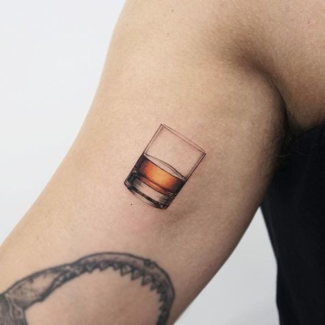 Whiskey Glass Tattoo, Glass Tattoo Ideas, Wine Tattoo, Beer Tattoos, Wörter Tattoos, Glass Tattoo, Food Tattoos, Petit Tattoo, Korean Tattoos