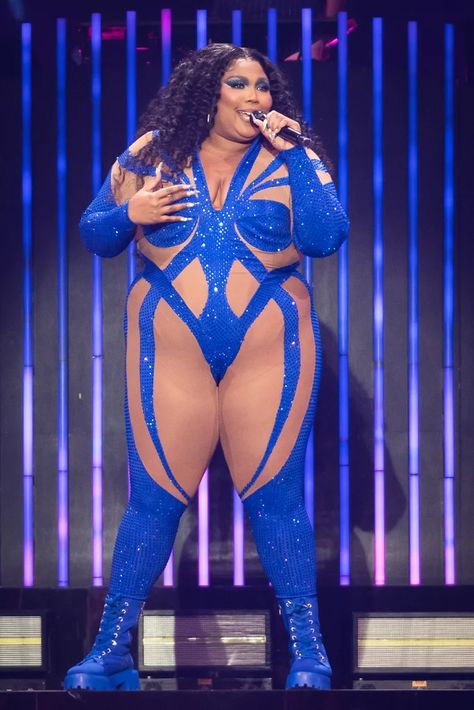 Lizzo Fashion, Lizzo Special, Lizzo Concert, Crystal Bodysuit, Venus Outfits, 90s Fashion Dresses, The Weeknd Concert, Weeknd Concert, Modern Goddess