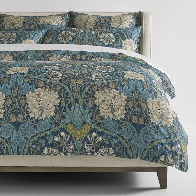 Williams Sonoma Home x Morris & Co. Honeysuckle Tulip Duvet & Shams #williamssonoma Chinoiserie Wallpaper Bedroom, Bedding Trends, Blue Duvet, Luxury Duvet Covers, Williams Sonoma Home, Room Planner, Bedroom Green, Maisie Williams, Blue Bedroom