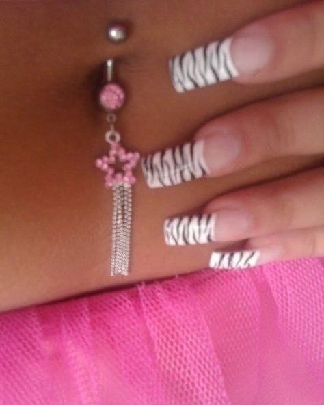 Trashy Y2k Nails, Trashy Nails, Belly Piercing Jewelry, Cute Piercings, Y2k Nails, Really Cute Nails, Trashy Y2k, Y2k Mcbling, Belly Piercing