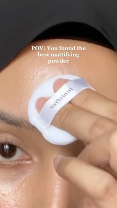 Perfect for oily acne prone skin ✨ Renewal version available No Make Up Make Up Look, Oily Acne Prone Skin, Skin Care Basics, Makeup Accesories, Makeup Artist Tips, Face Makeup Tips, Basic Skin Care Routine, Perfect Skin Care Routine, Facial Skin Care Routine