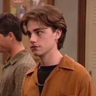 The Top 15 Heartthrobs of the 90s - 7. Shawn Hunter (played by Rider Strong) - Wattpad Boy Meets World Shawn, Shawn Hunter, Rider Strong, 90s Boys, 90s Actors, 90s Men, Boy Meets World, Girl Meets World, Boy Meets