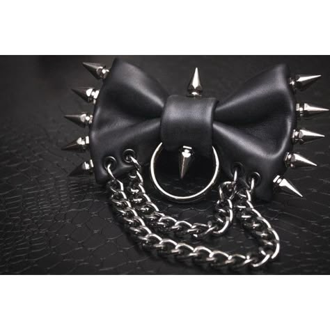 Black Leather Gun Metal Bow Tie ($75) ❤ liked on Polyvore featuring accessories Metal Bow, Gothic Accessories, Leather Bow, Estilo Punk, Goth Outfits, Grunge Style, Dark Fashion, Grunge Aesthetic, Looks Vintage