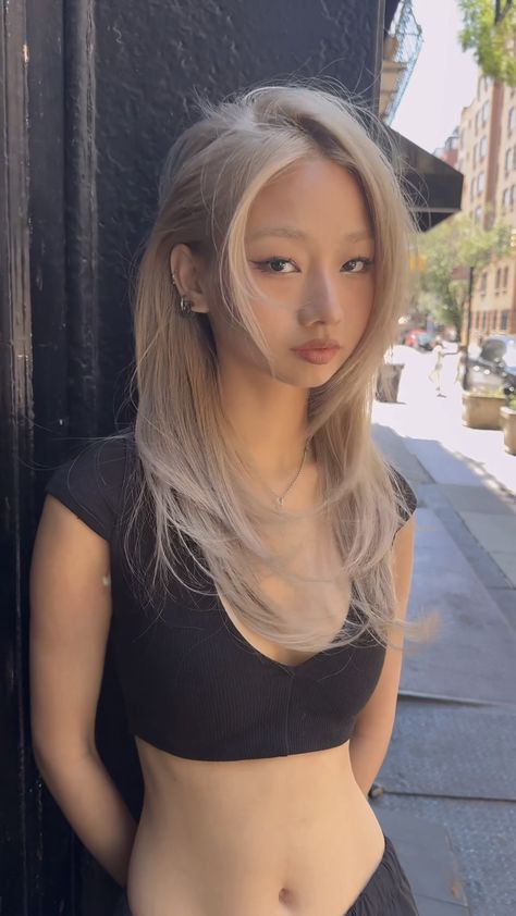 Platinum Blonde Hair Asian Tan, Blond On Asian Hair, Milk Tea Blonde Hair Color Asian, Beige Hair Asian, Tan Asian Hair Color Ideas, Blonde Hair On Dark Features, Hair Dye For Asians, Hair Matches Skin Tone, Platinum Blonde Hair Korean