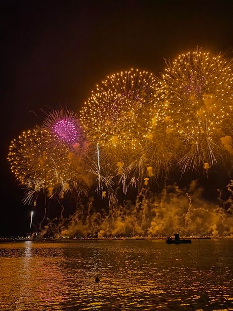 #fireworks #summer #cannes Fireworks Video, Fireworks Gif, Cannes, Fireworks, So Beautiful, Paradise, Songs, France, Birthday