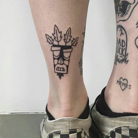 Aku Tattoo, Aku Aku Tattoo, Crash Bandicoot Tattoo, Tiki Tattoo, Tattoos Inspiration, Jesus Love, Gaming Tattoo, Japanese Sleeve Tattoos, Small Tattoos For Guys