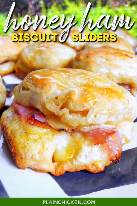 Honey Ham Biscuit Sliders Recipe - refrigerated biscuits, stuffed with ham, swiss, honey mustard and baked. Brush with honey when they are hot. SO good! Great for breakfast lunch or dinner. These are always a hit! Honey Ham Biscuit Sliders, Quick Brunch Ideas, Biscuit Sliders, Honey Ham Biscuits, Ham Dinner Recipes, Ham Recipes Crockpot, Ham Biscuits, Quick Brunch, Ham Recipes Baked